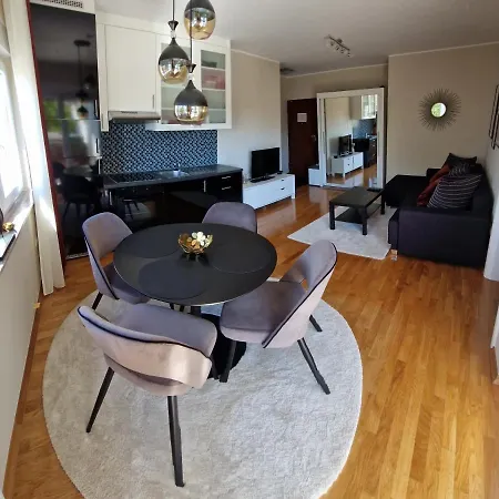 Made Apartment *