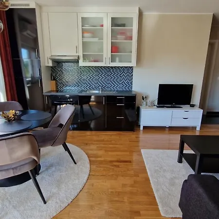 Made Apartment Petrcane