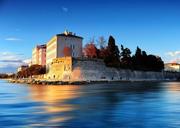 Made Апартаменты *